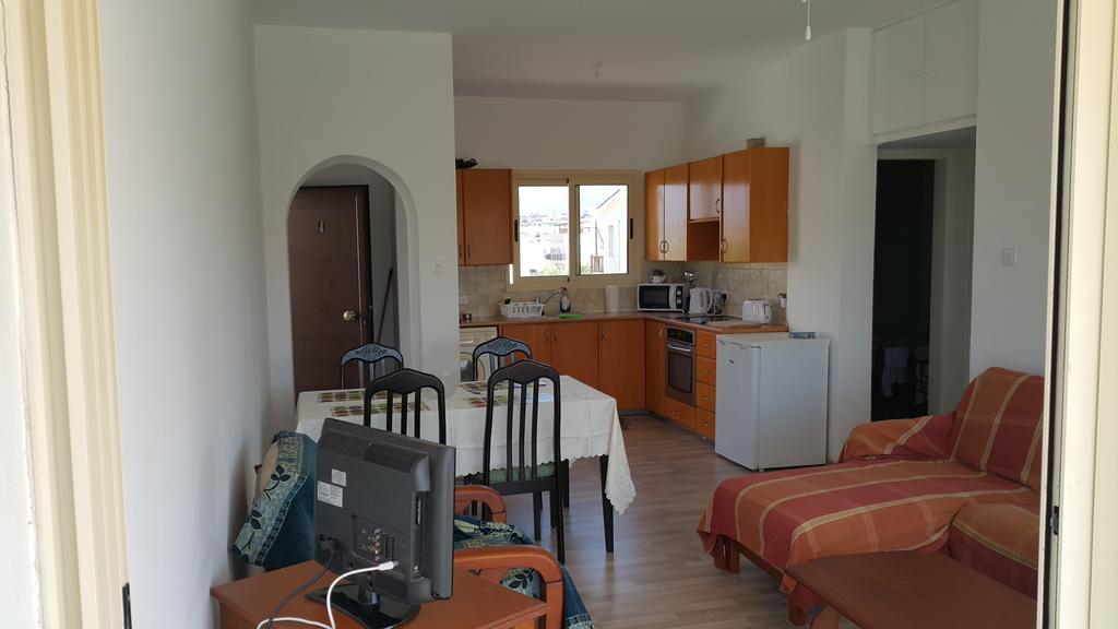 Dalia 5 Apartment Paphos Exterior photo
